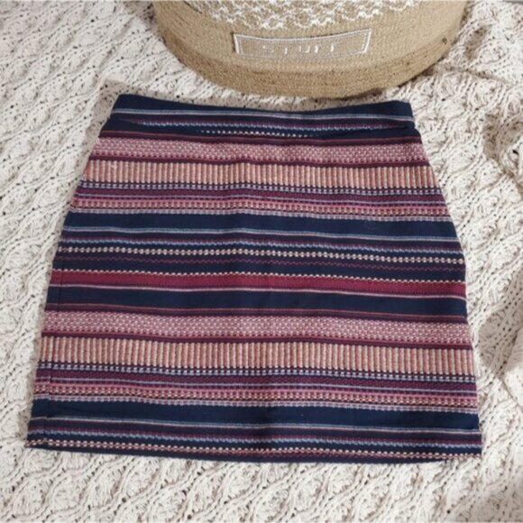 Hollister Bohemian Striped Woven Skirt with Zip- Size Small- NWOT - Picture 5 of 10